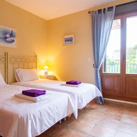 Holiday home Comoda Casa Con Puerta A La Piscina Ayamonte