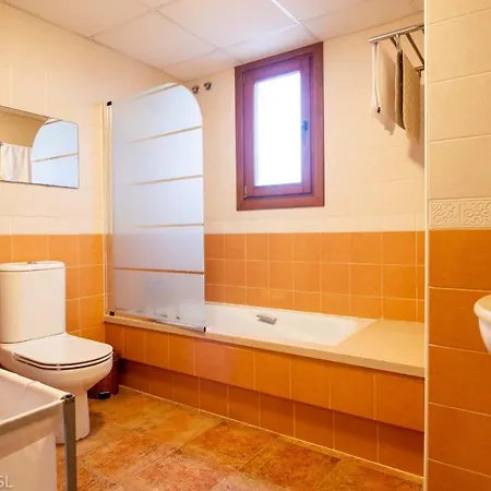 Comoda Casa Con Puerta A La Piscina Holiday home Ayamonte